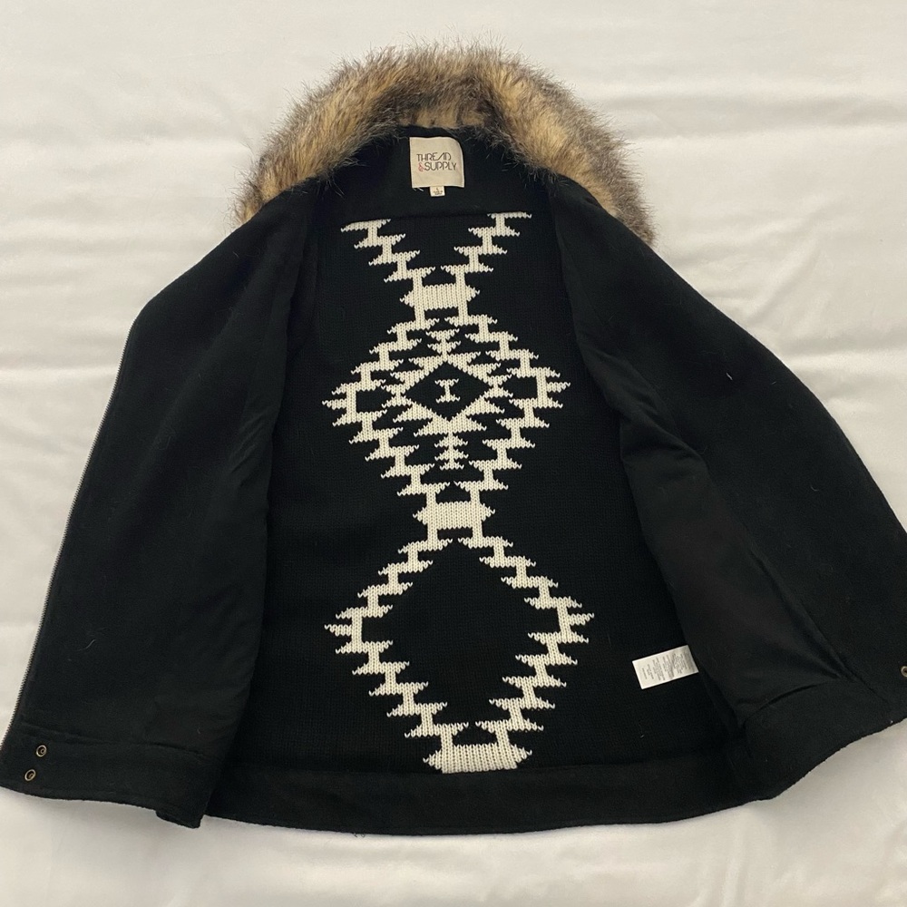 Thread & Supply Black Vest Size Large - Picture 7 of 8